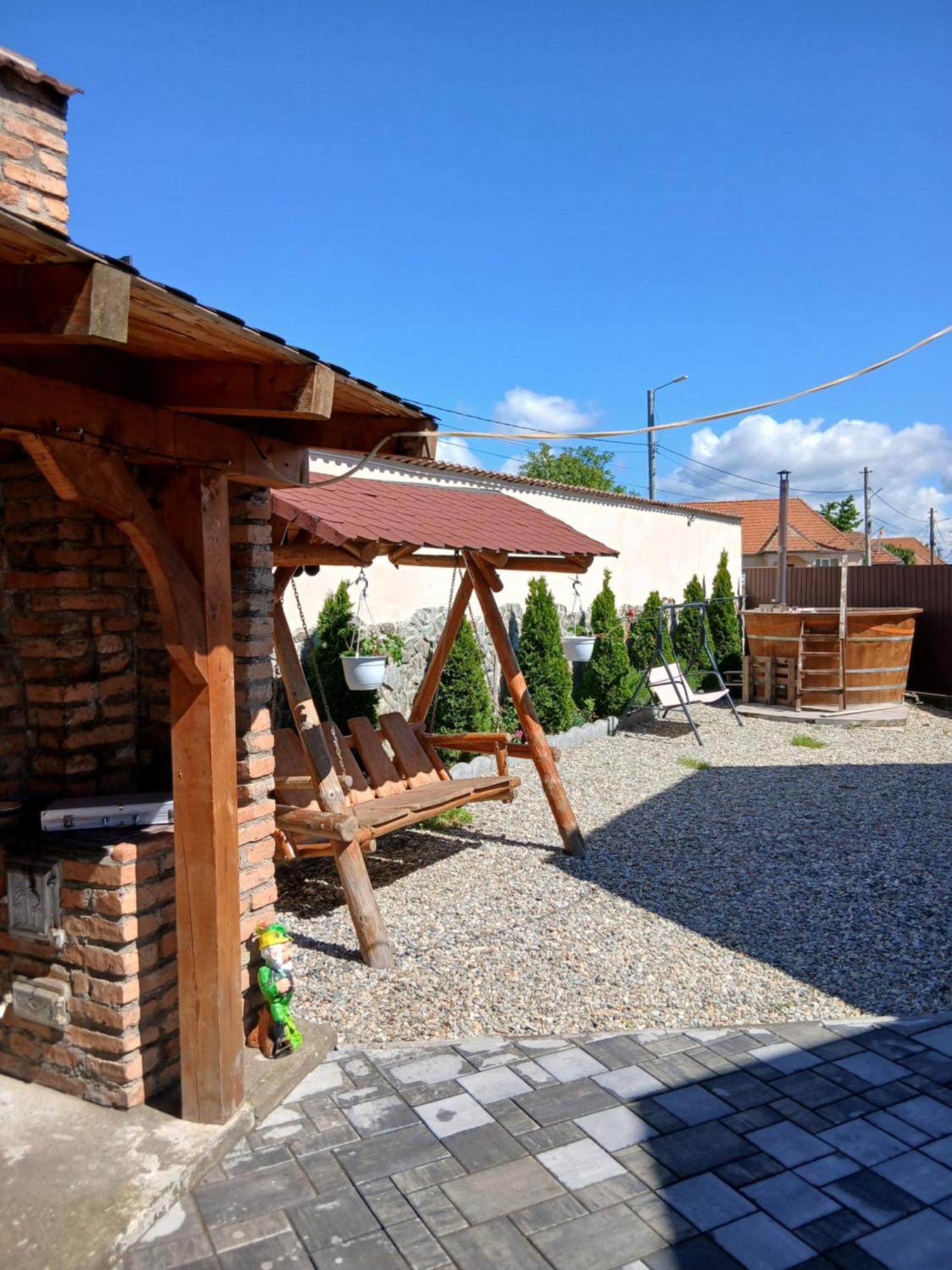 Casa Loredana Cîrţişoara 外观 照片